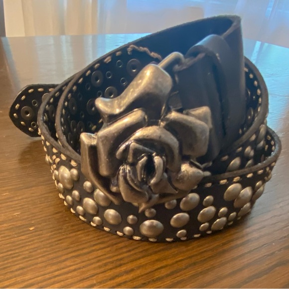Betsey Johnson Accessories - Y2K RARE Betsey Johnson Black & Silver Studded Rose Leather Belt Size Medium